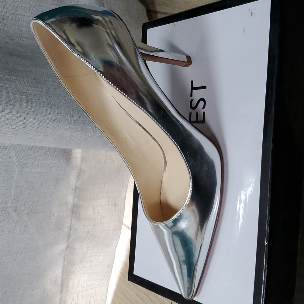 Nine West heels metallic